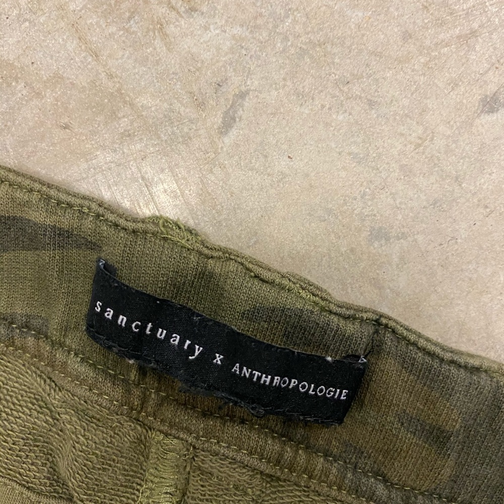 Camo pants